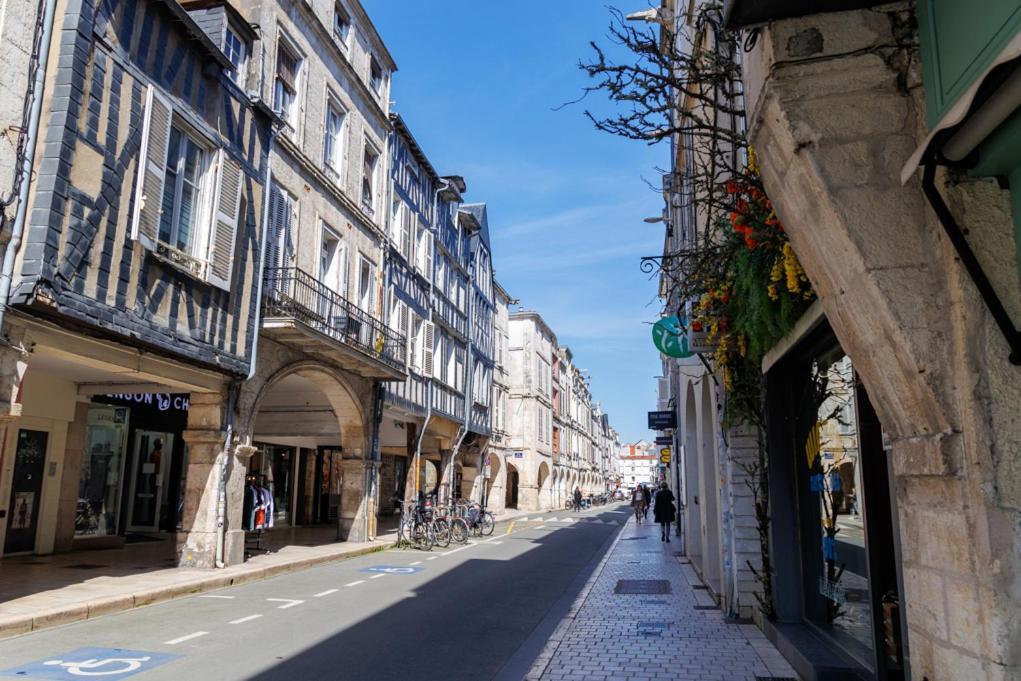 L'Appartement : Location Les Merciers. Ла-Рошель Экстерьер фото